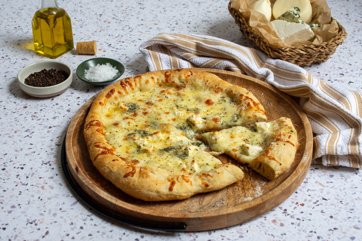 Quattro Formaggi Pizza
