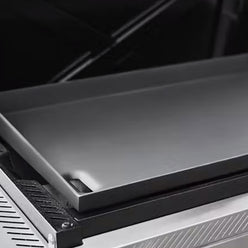 Slate™ 3-Burner Premium Griddle (30") LPG