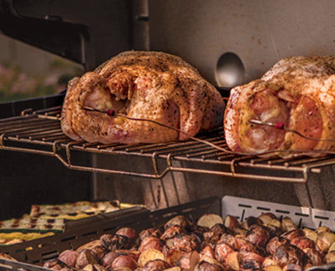 Expandable top cooking grills