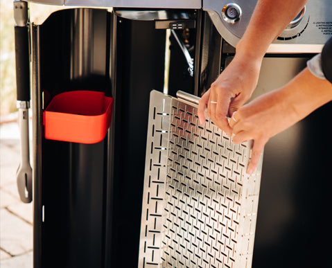  Grill locker