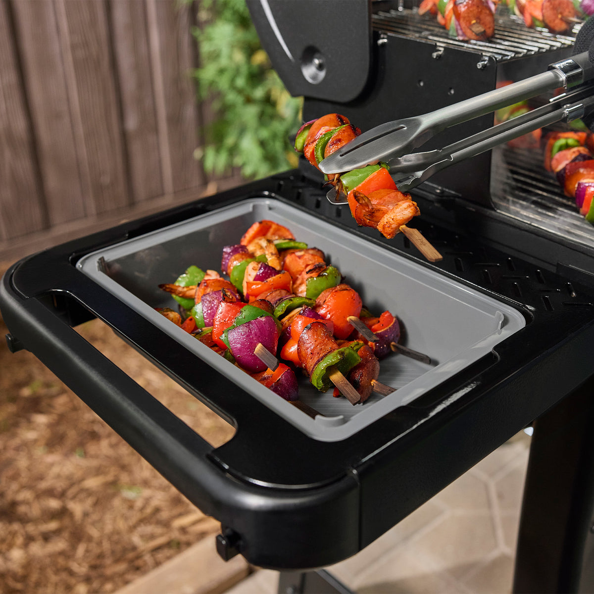 Weber Works™ Basin with Cutting Board Lid