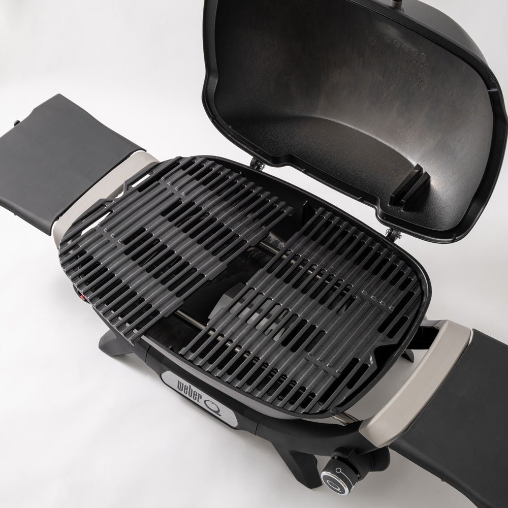 Porcelain enamelled, cast iron cooking grill